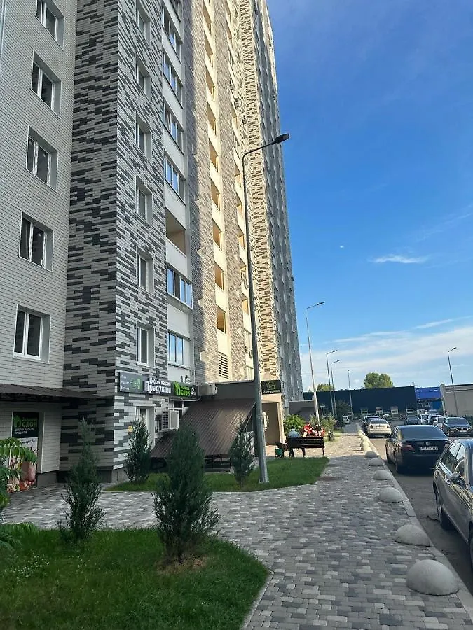 Квартира З Панорамними Вікнами На Озеро キエフ